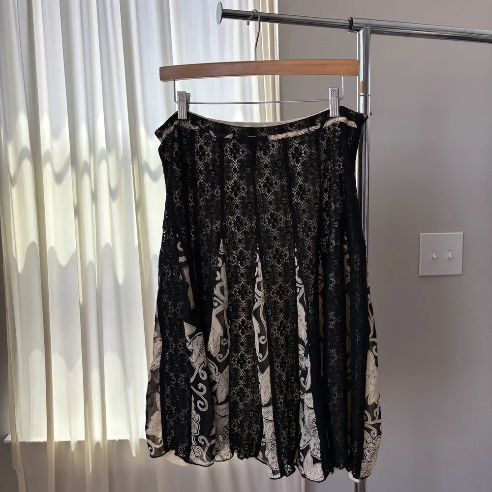 Y2K Vintage Bandolino Midi Skirt 10 Black Floral Lace Whimsigoth Fairy Boho Chic